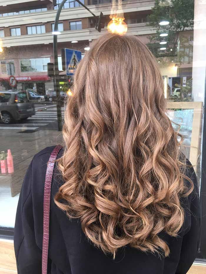 Amazonia Belleza corte melena XL y peinado ondas